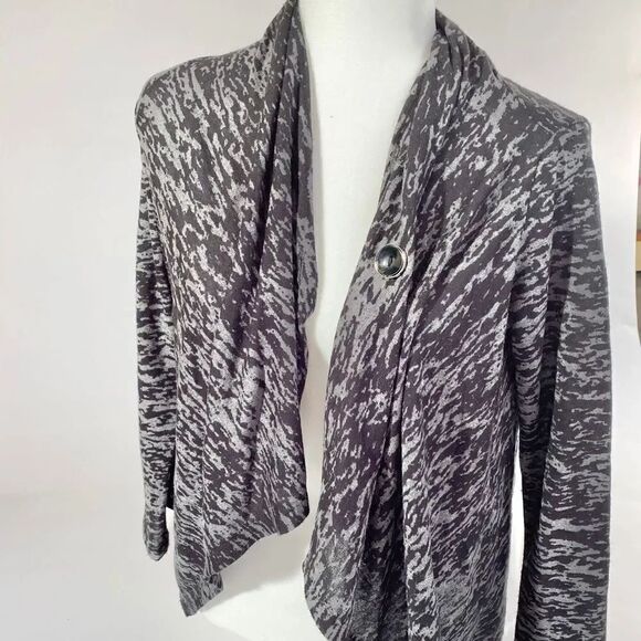 bobeau Sweaters - Bobeau black heathered cardigan